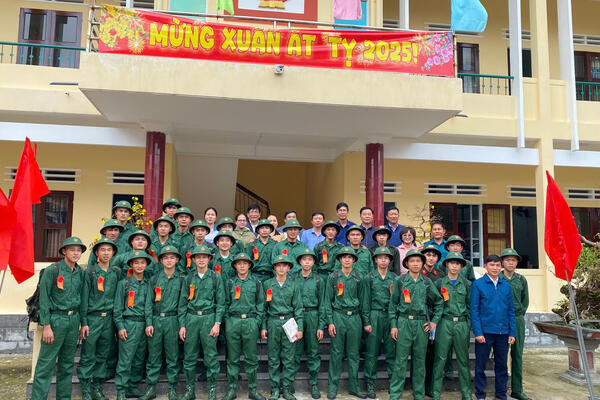 Lễ tiễn thanh niên lên đường nhập ngũ năm 2025